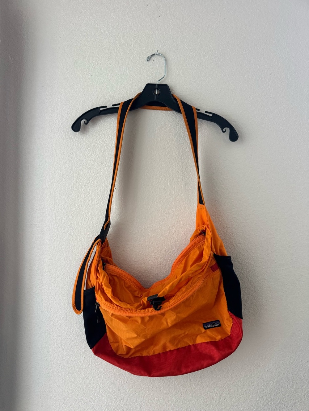 Y2K Vintage Patagonia Lightweight Travel Courier Bag Orange Gorpcore